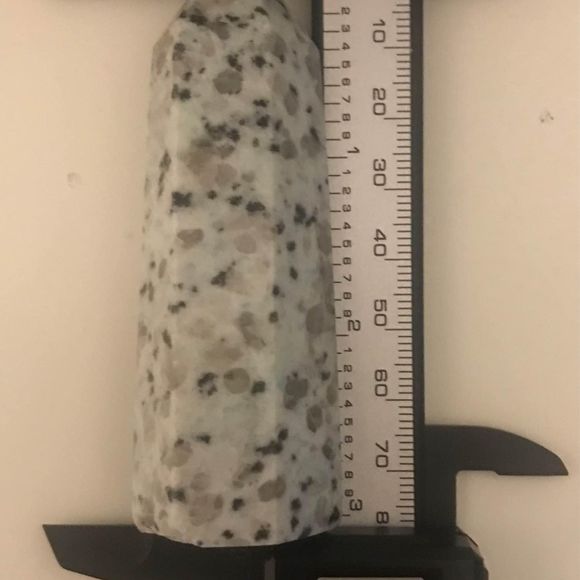 Kiwi Jasper crystal gemstone tower point - Picture 3 of 4